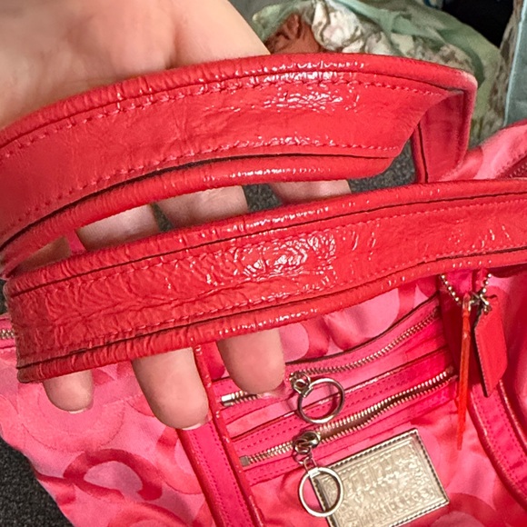 Coach Pink Poppy Bag with Two Hang Tags - Picture 8 of 13